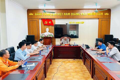 UBND XÃ PU SAM CÁP LÀM VIỆC VỚI CÔNG TY ĐIỆN LỰC LAI CHÂU VỀ CÁC DỰ ÁN ĐIỆN LƯỚI QUỐC GIA TRÊN ĐỊA BÀN